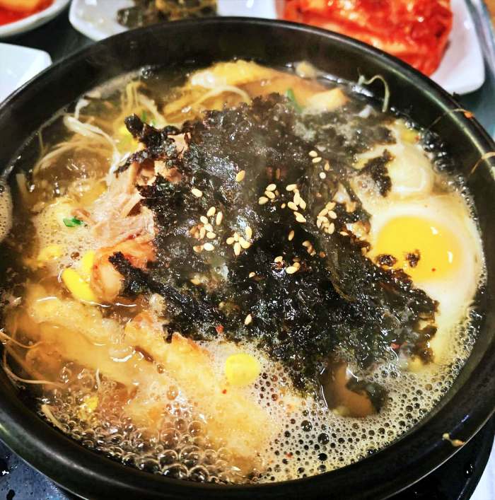 생방송투데이 강남 신사 서울 최고의 콩나물국밥 맛집