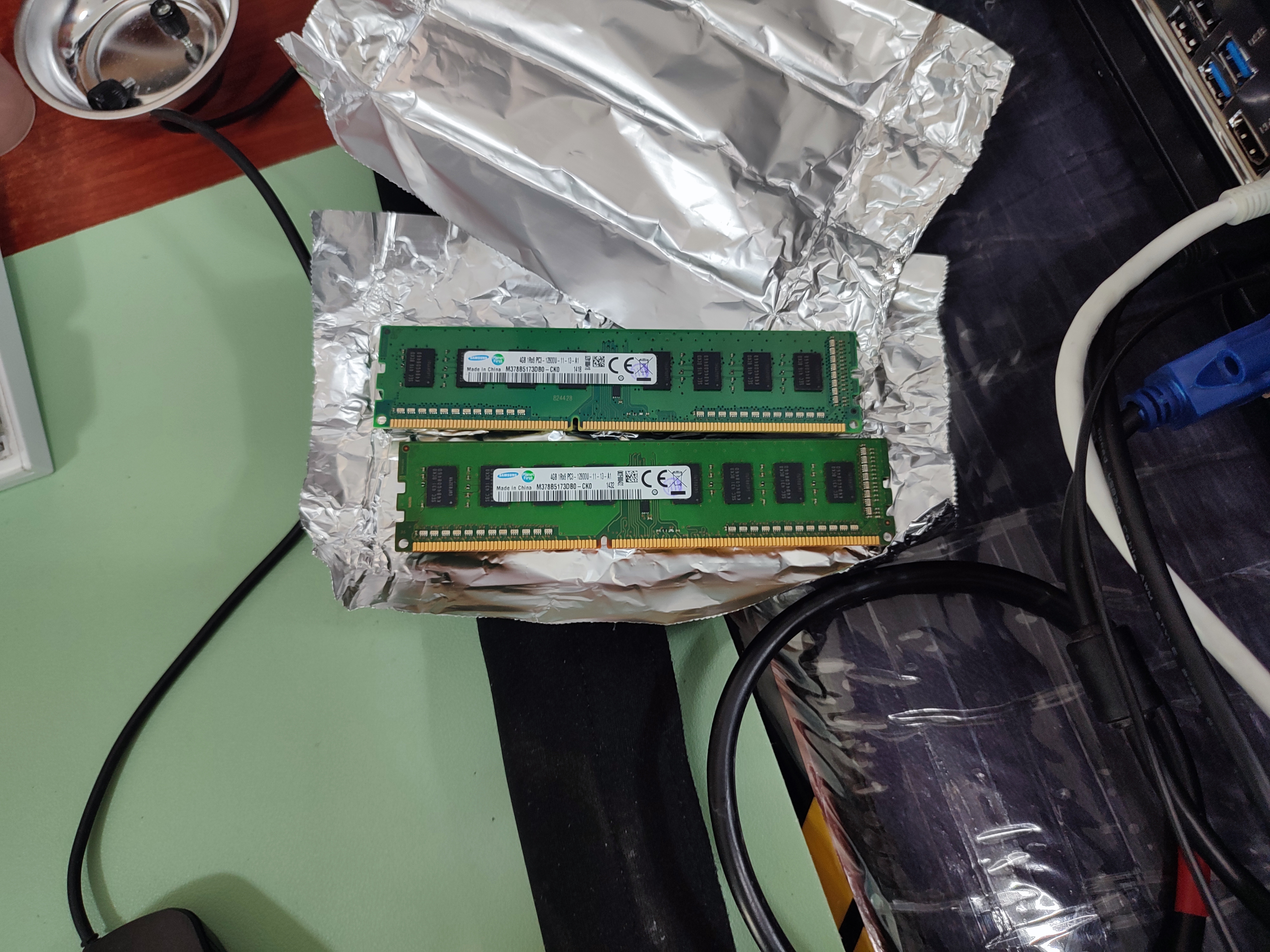 삼성 DDR3 4GB 2개 12800