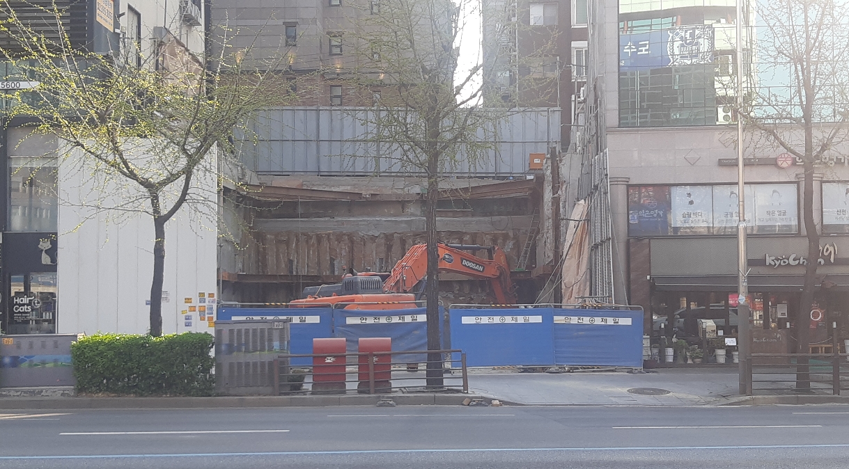  은평구 연신내역 인근 건물 공사 현장 사진 011(korean building)