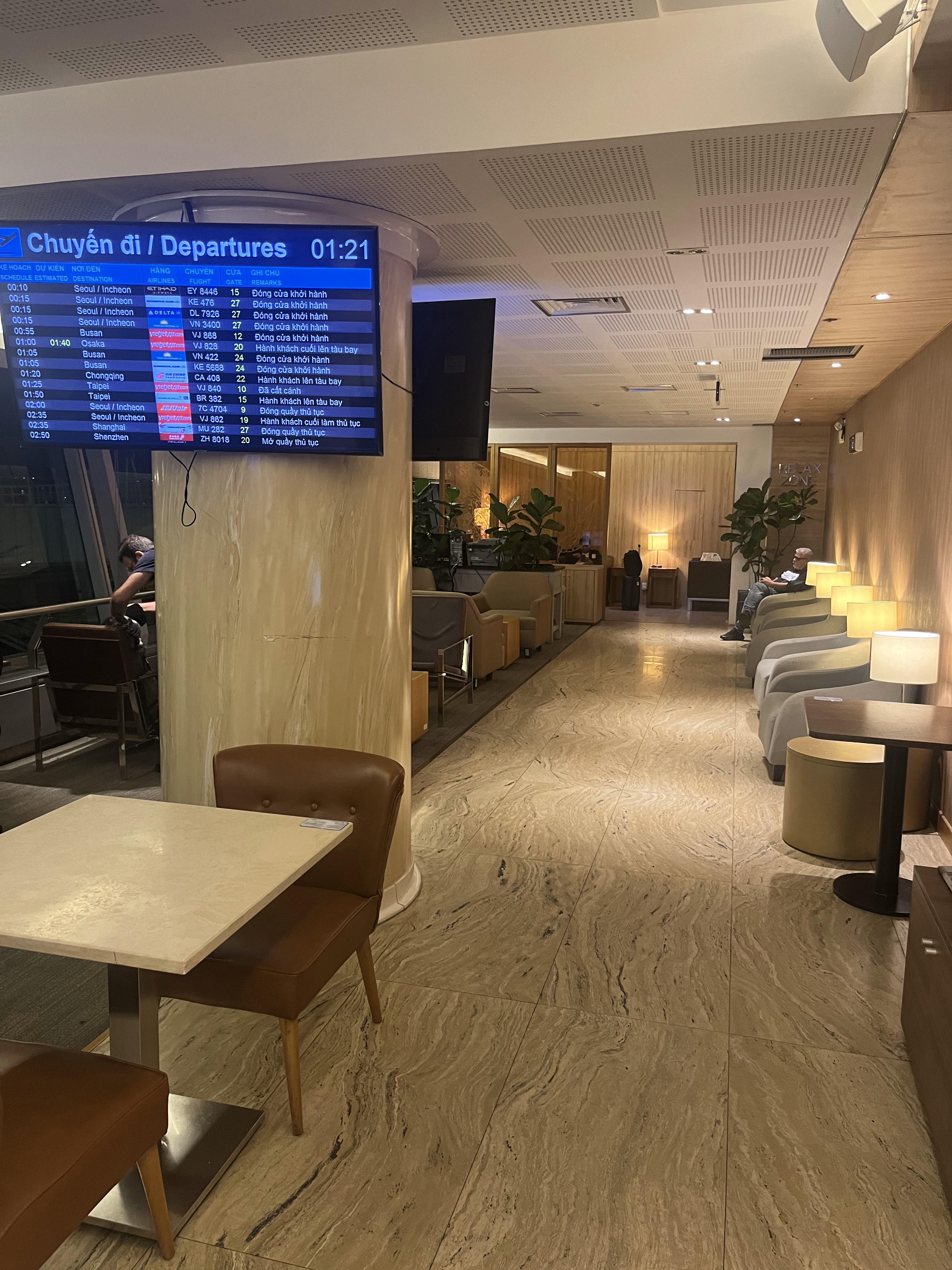  호치민 Tan Son Nhat 공항 Apricot 라운지 후기