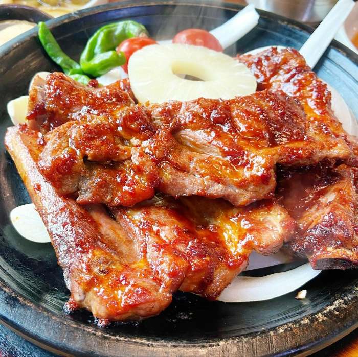  생방송투데이 석쇠 숯불 구이 볏짚 훈연 뜨거운 돌판 갈비 석갈비 광주 퇴촌 맛집 추천 고수뎐