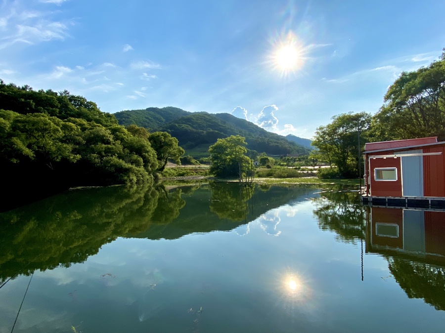  충북 괴산 신흥저수지 좌대에서 붕어낚시 했어요!