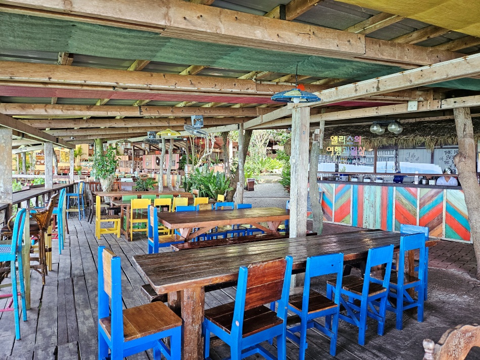 보홀에서 가볼만한 곳  Be Farm Restaurant 유기농 꿀 기념품 및 음식 리뷰