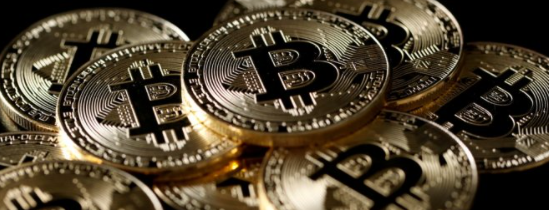  비트코인(Bitcoin)이 $50,000을 돌파한 날, Bitcoin의 가치평가와 금과의 관계를 설명한 글이 떠올라서 다시 봤습니다.