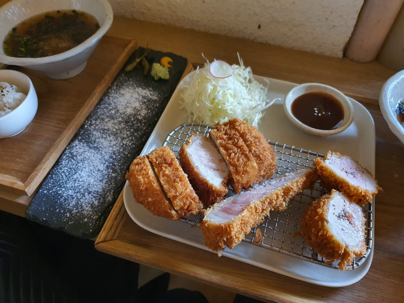  수수하지만 굉장해 - 떠오르는 돈카츠 맛집 전포 수수하지만 굉장해 본점!(부산 서면 맛집)
