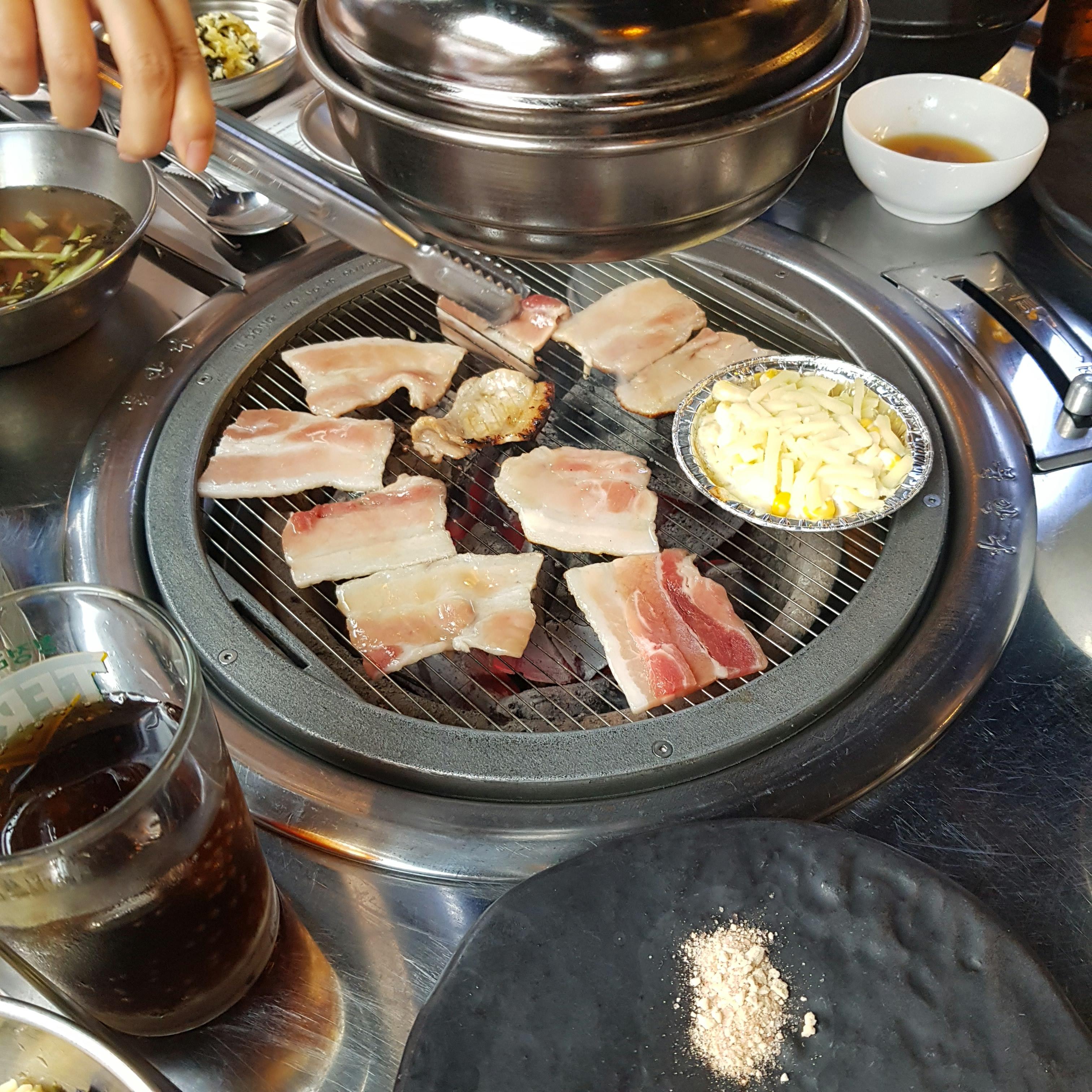  서울대입구역 샤로수길 충청삼겹 / 소디스카페