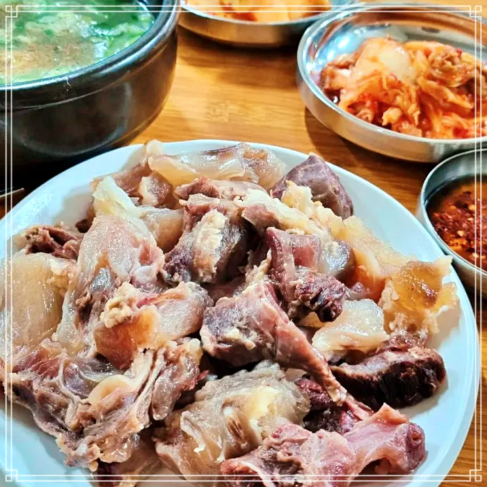 서대문&#44; 독립문&#44; 영천시장 맛집 라멘 육수 같은 순댓국&#44; 순대국밥