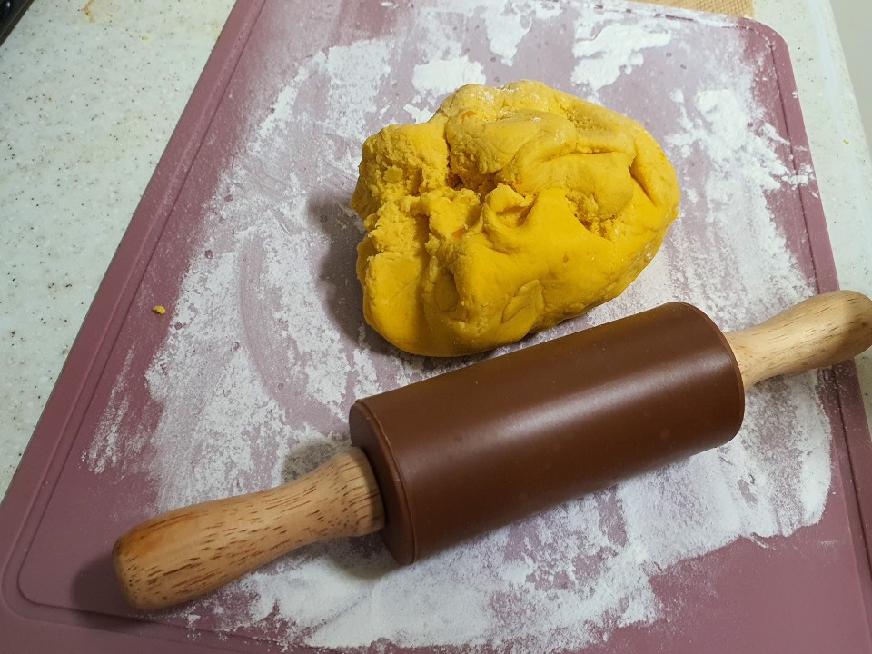 반죽과 밀대