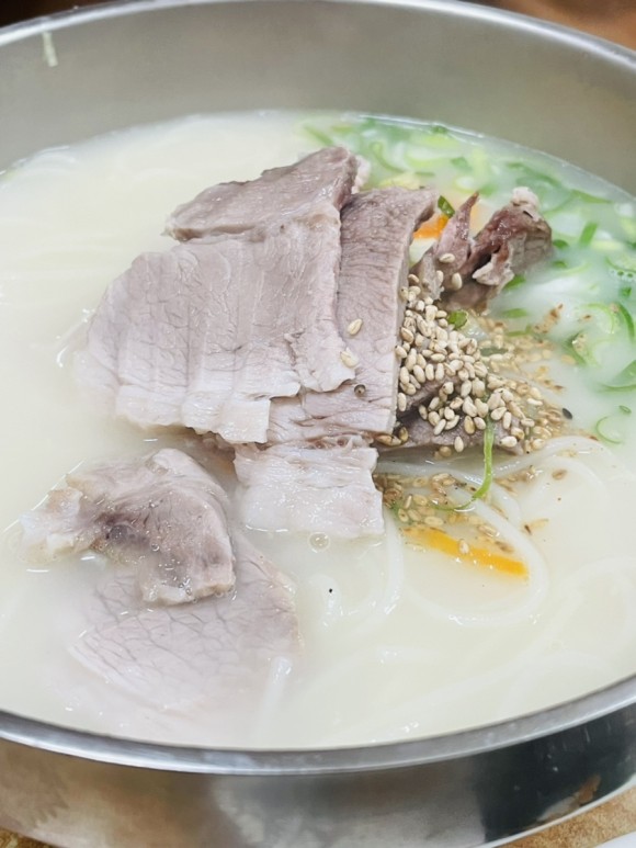 멸치국수 유부김밥. - 줄서기예약꼭하기 7