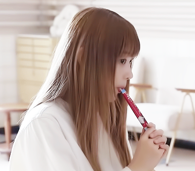 뉴진스 해린 움짤 Newjaeans haerin gif file