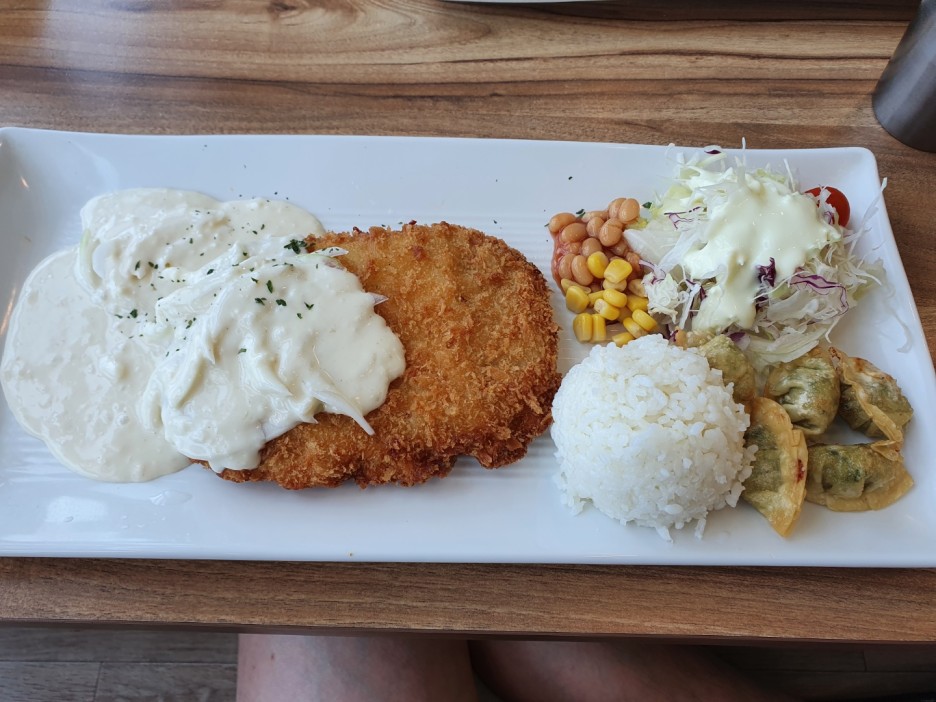  거제씨월드 앞 비빔국수와 돈까스 맛집 <기용> 한번에 두가지맛을!!