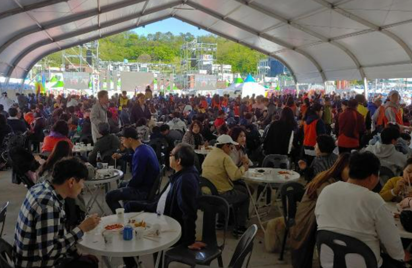 멸치축제행사장