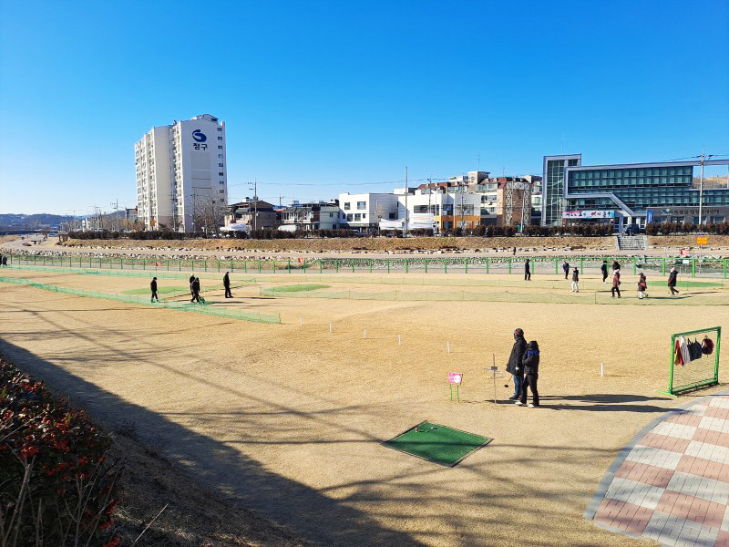 대구 동구 도평파크골프장. 대구 동구 도평로 239 (도평동 행정복지센터 맞은편)