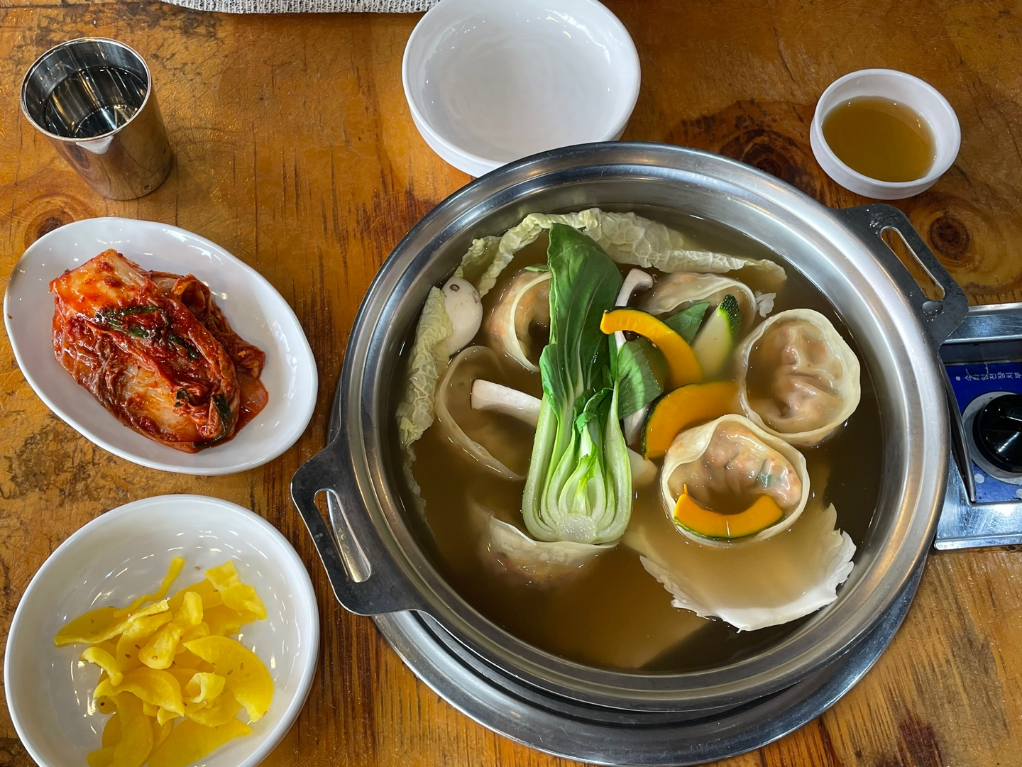  경복궁 개성손만두 - 만두전골 맛집, 국물이 끝내줘요 !