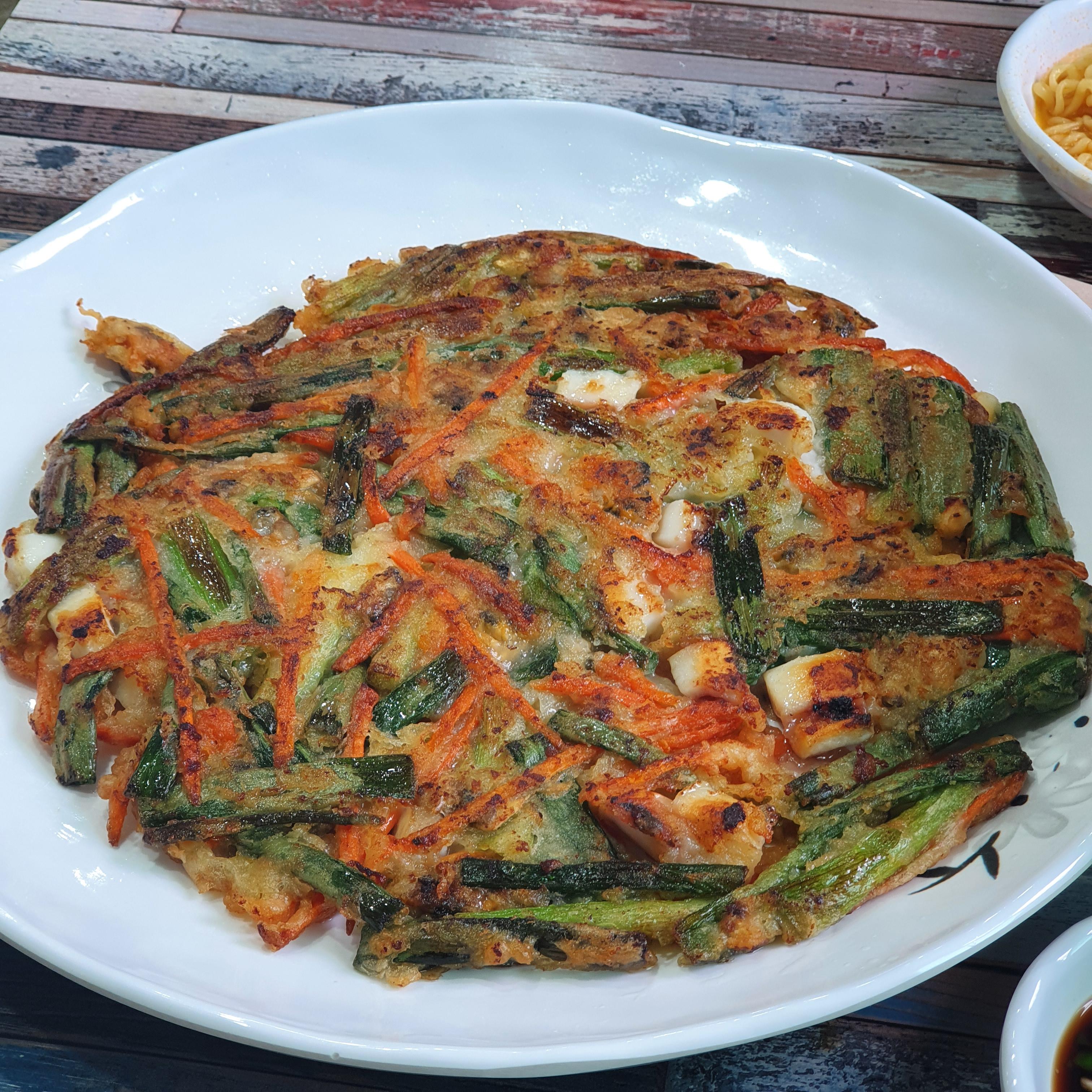  전라남도 홍도 2박3일 의 마무리, 등대펜션에서 배말라면과 해물파전으로 점심