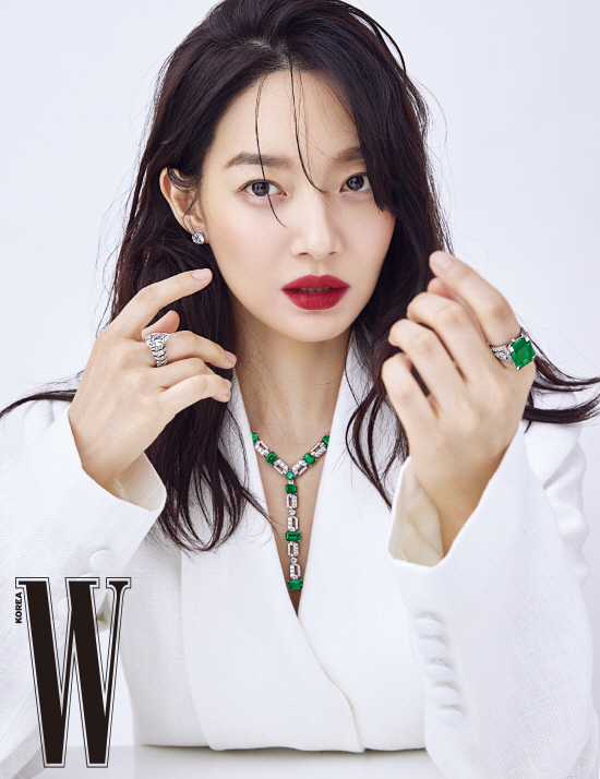  신민아, 고급스러운 미모 [화보]