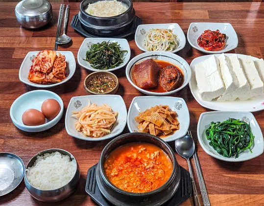 전통맷돌순두부