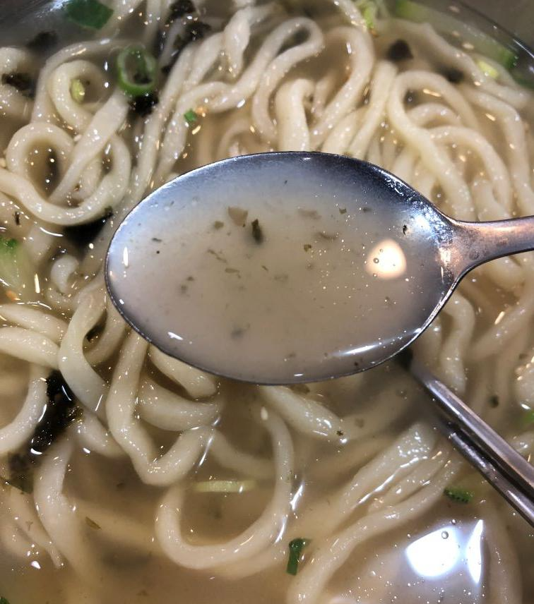홍두깨손칼국수-국물