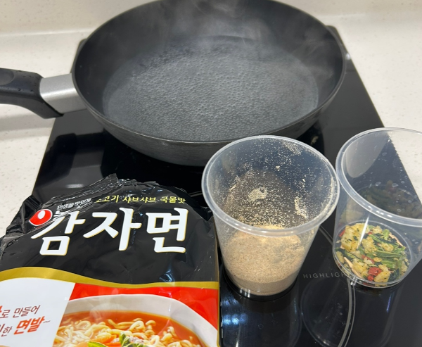 감자라면 구성품 사진