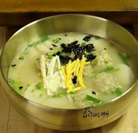 떡만두국