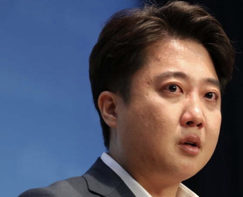 이준석