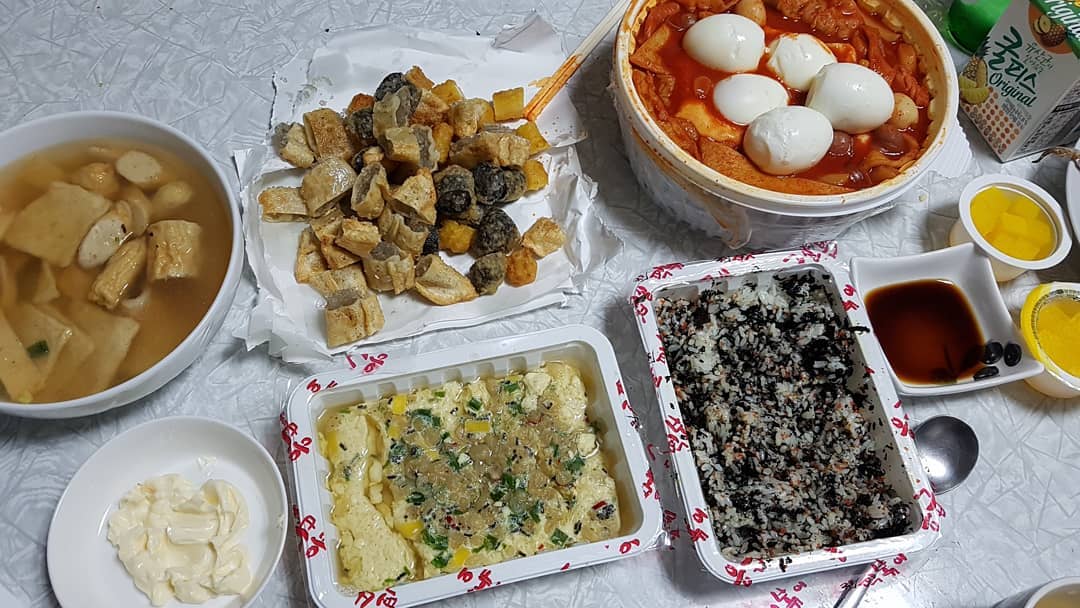  응급실 국물 떡볶이 혼수상태 맛