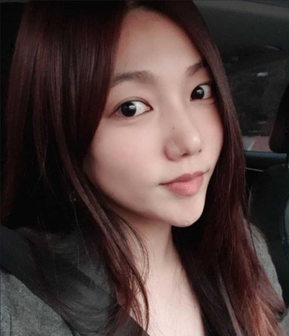  이채영 외국인 여성 논란
