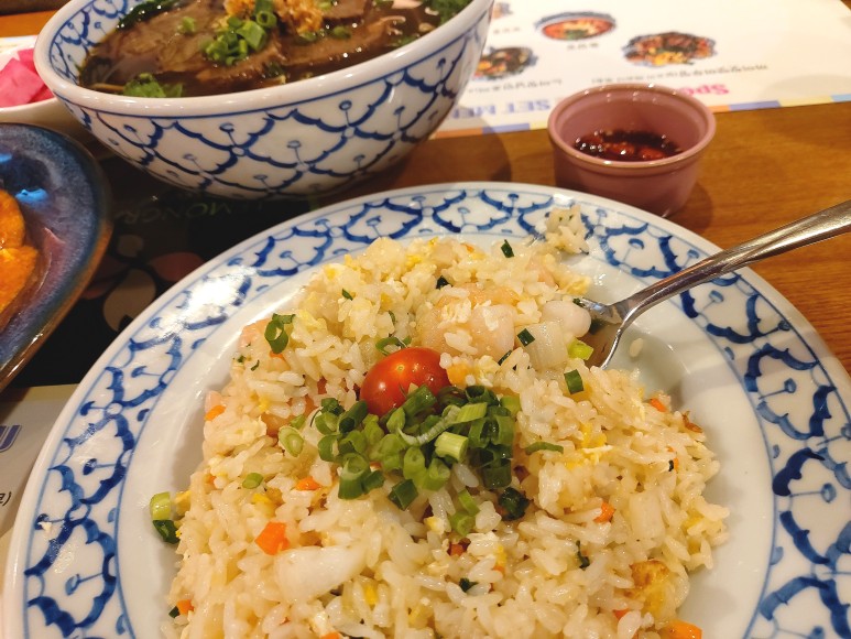 타이 현지맛 그대로 다산동 맛집 레몬그라스 30