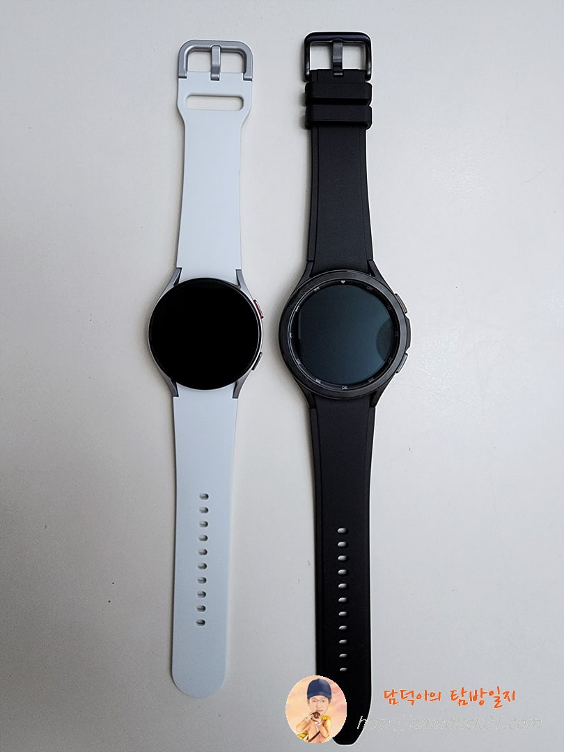 Galaxy Watch4 40mm와 Galaxy Watch4 Classic 46mm 크기 비교