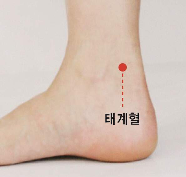 "평생 쥐는 모르고 삽니다" 다리에 쥐 났을 때 5초 만에 푸는 법 알려드립니다.
