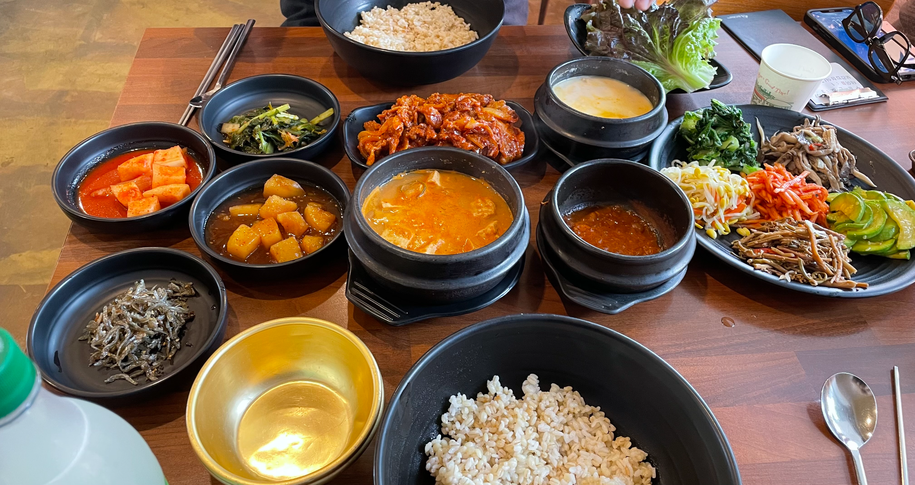 행복청국장 보리밥 제육정식(2인)상차림