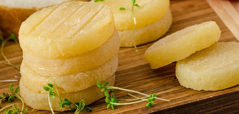  올라무츠 트바루스키 Olomoucké Tvarůžky 체코 전통 치즈.
