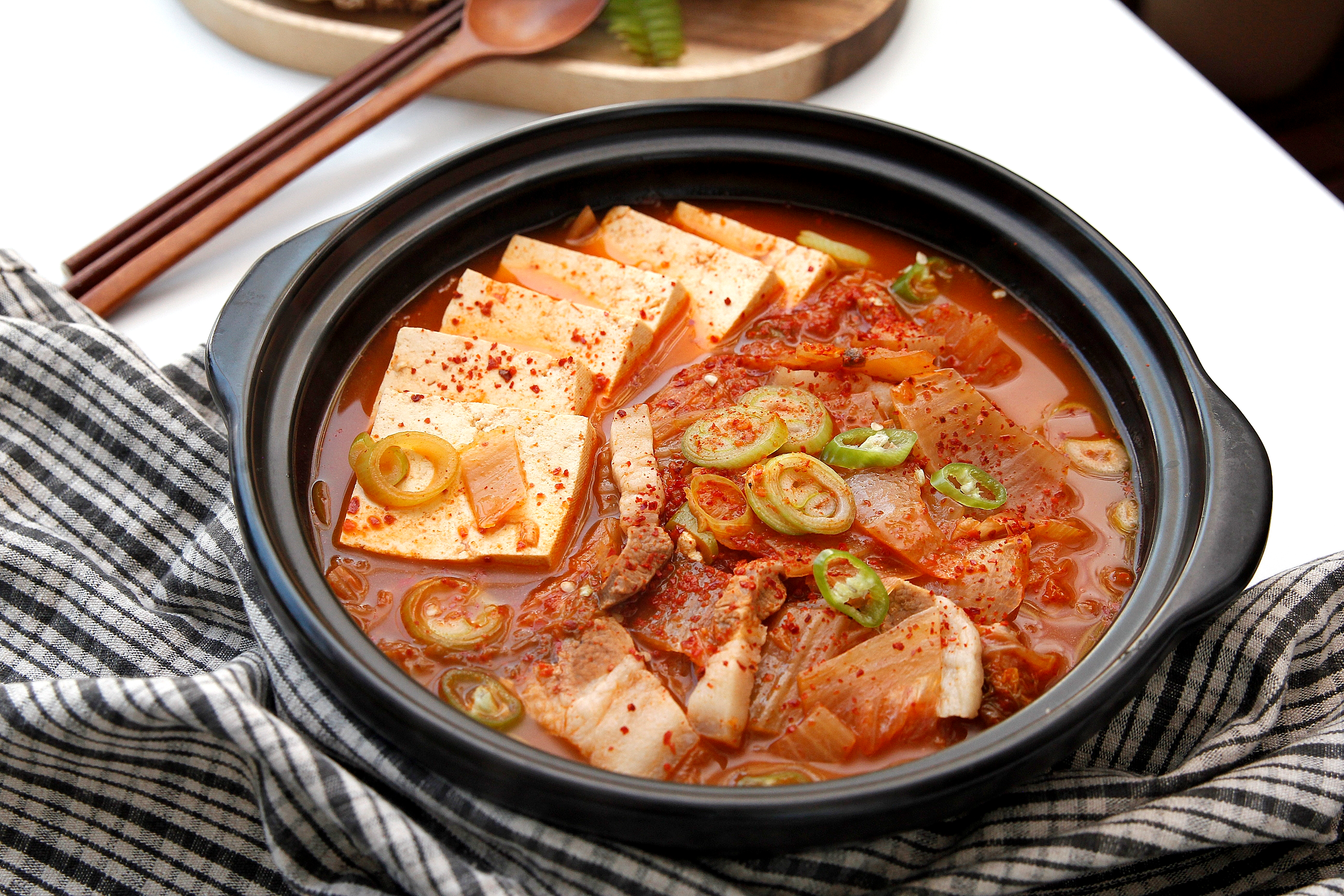 돼지고기김치찌개