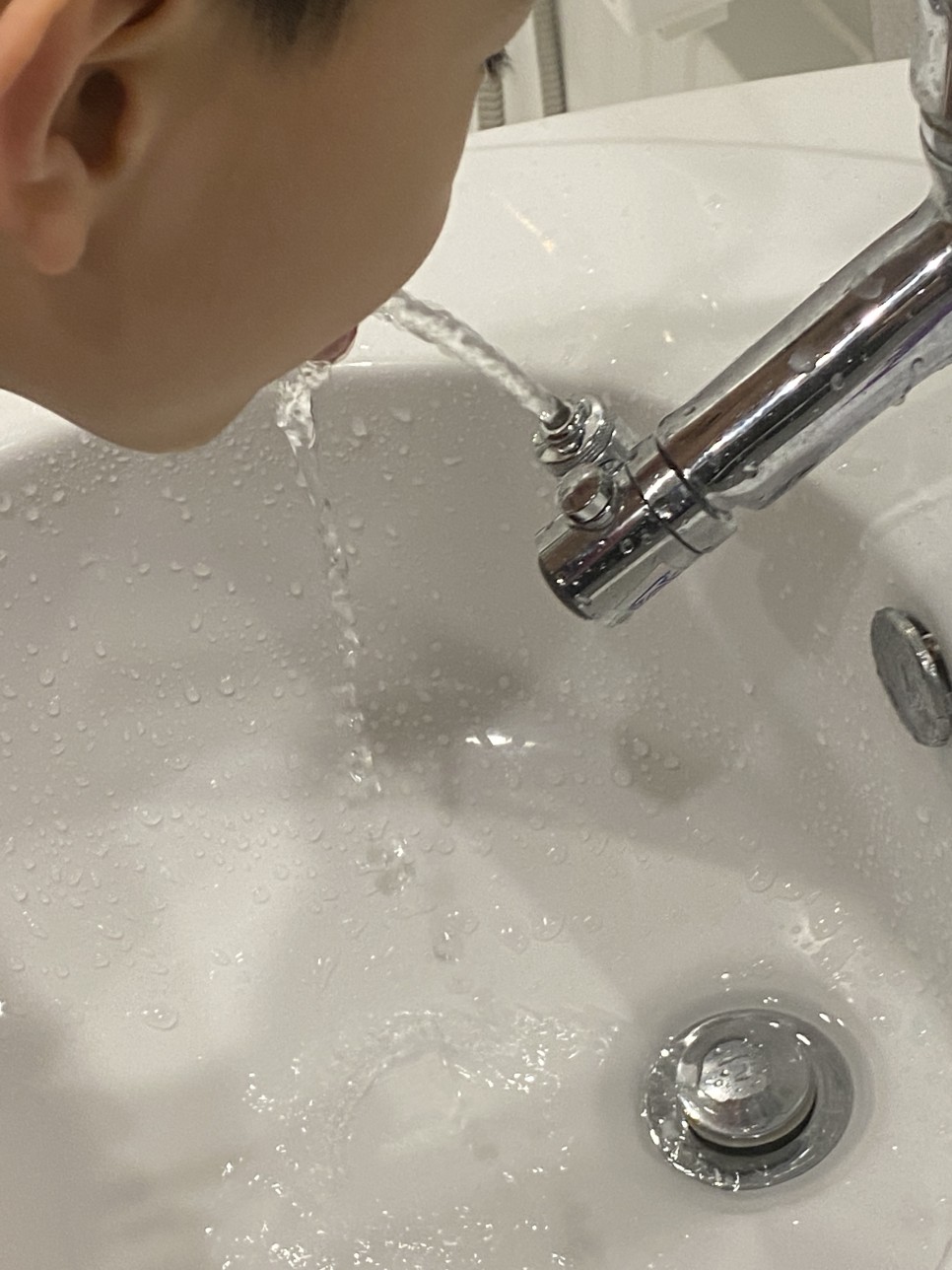 엄마 손목 보호해요~ 아이홈 아기비데 수전으로 24