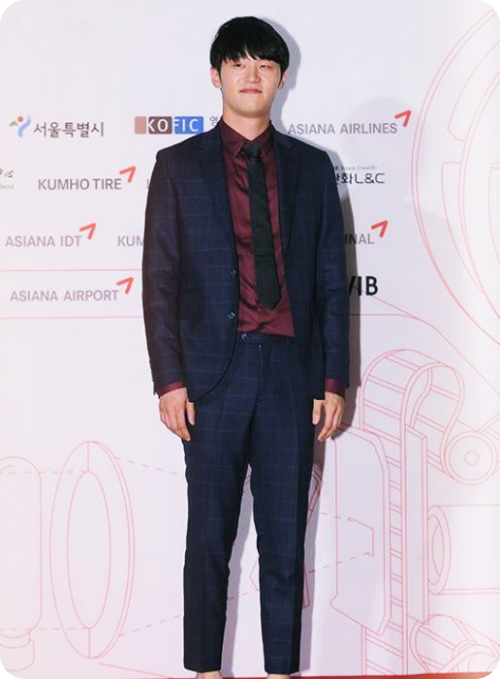  이학주 결혼발표 “11월 웨딩마치 : 예비 신부는 비 연예인”
