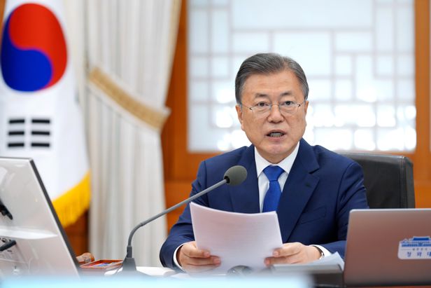  문재인정부 74년 된 형사법 뒤엎으며 “48분 안에 의견 내라” 했다니 검수완박(검찰 수사권 완전 박탈)’ 법률을 국무회의에서 통과시키기 직전 정부 내 관련 부처에 지시