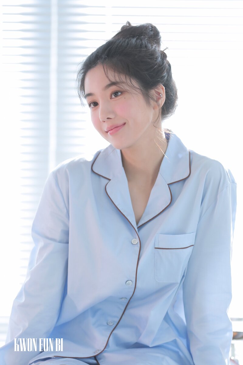  권은비 팬클럽킷 비하인드 화보 사진