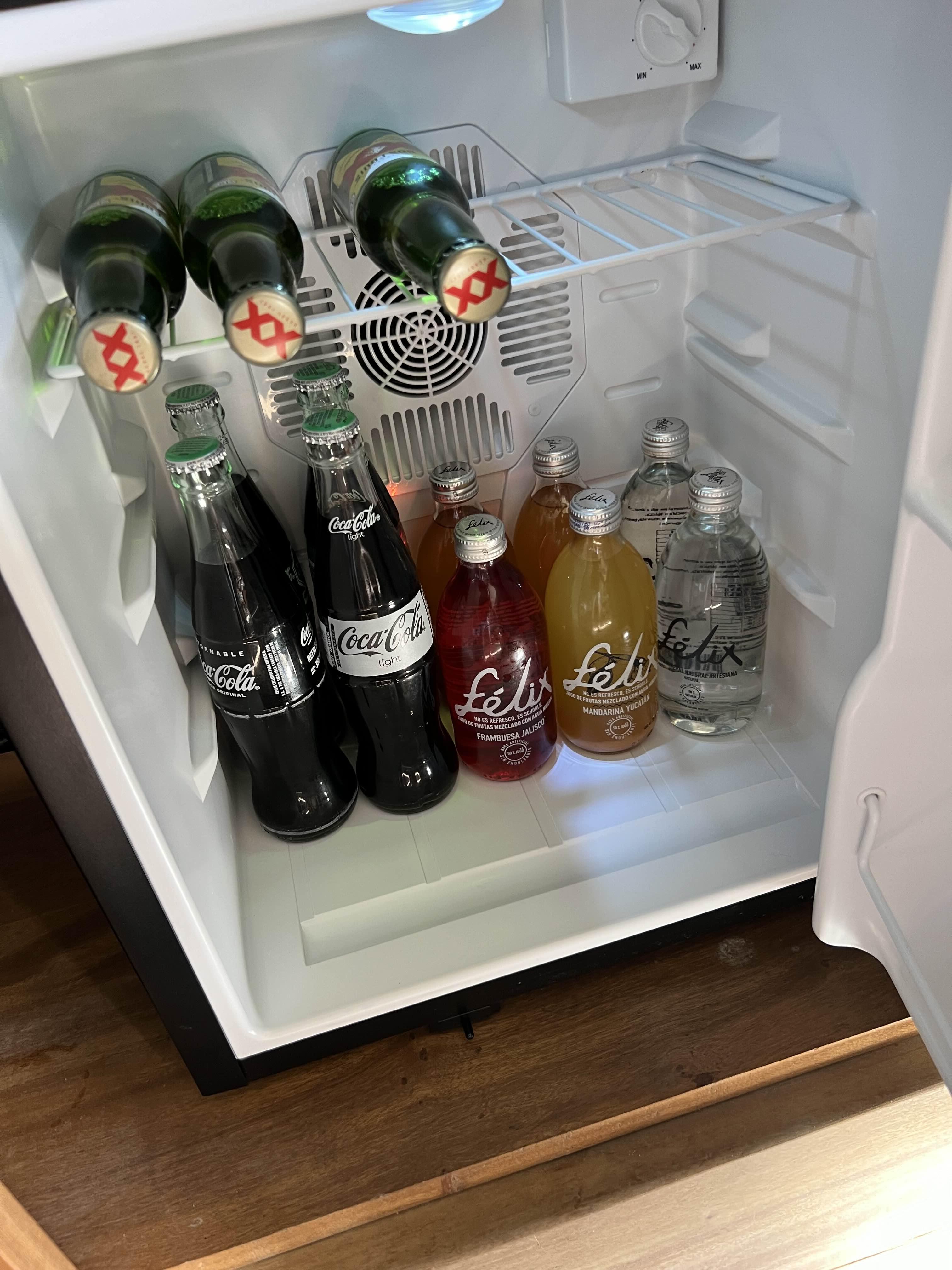 냉장고 안의 음료들