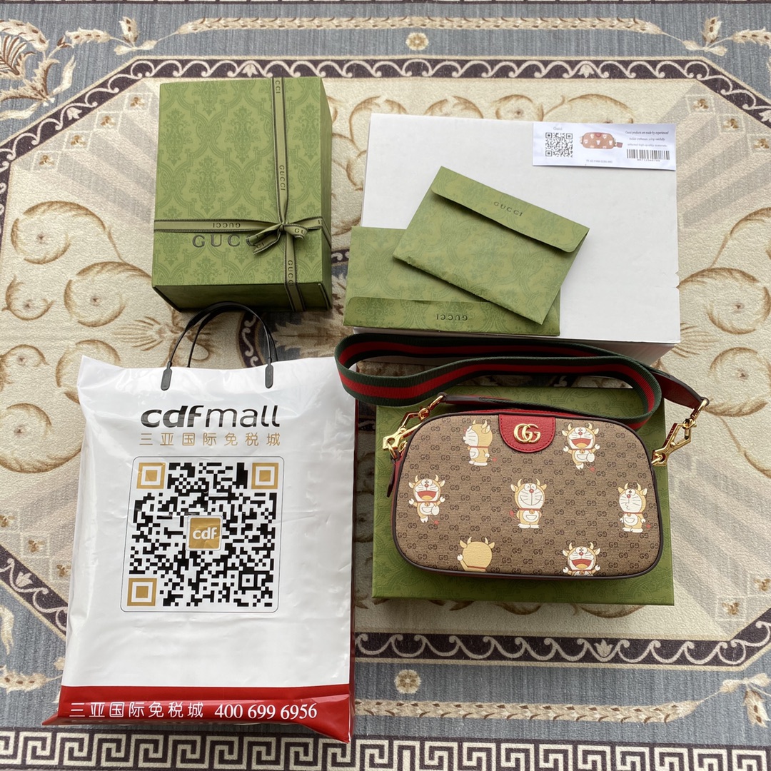  [GUCCI x DORAEMON] 구찌 X 도라에몽 스몰 숄더백 574886 2TTBG 9796