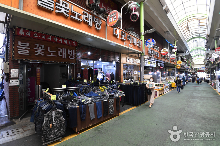 부산 여행 - 18 시장&amp;#44; 쇼핑&amp;#44; 야시장&amp;#44; 맛집&amp;#44; 부산 당일치기&amp;#44; 부산 맛집&amp;#44; 근교여행&amp;#44; 당일치기 관광 추천 부산 가볼만한곳&amp;#44; 부산 지도 부산광역시 1박2일