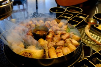 흑돼지 뼈삼겹