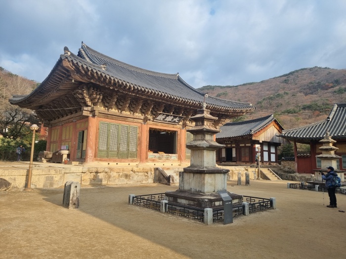 대웅전