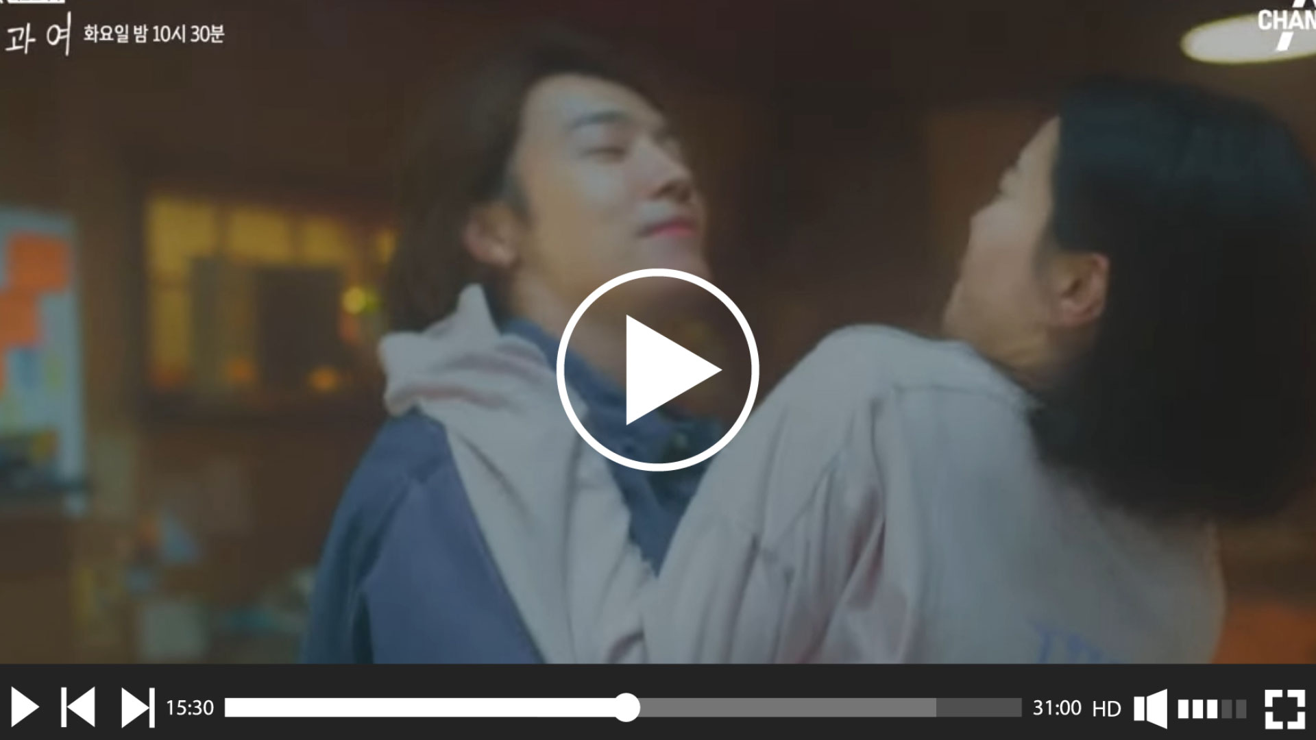  생활 속 필수 꿀팁을 알려주는 남자