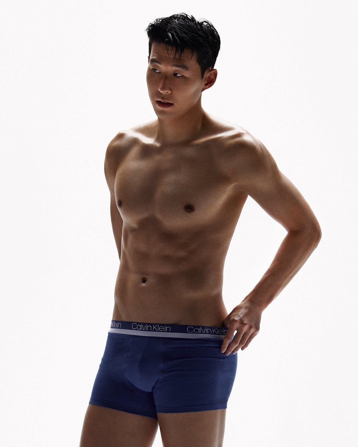  손흥민 캘빈클라인 화보 ㅎㄷㄷ...손캡틴