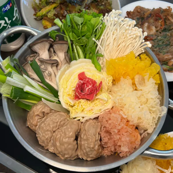 생생정보 고수의 부엌 도토리만두전골 음식점