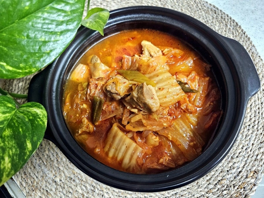 뚝배기 김치찌개(점심특선)