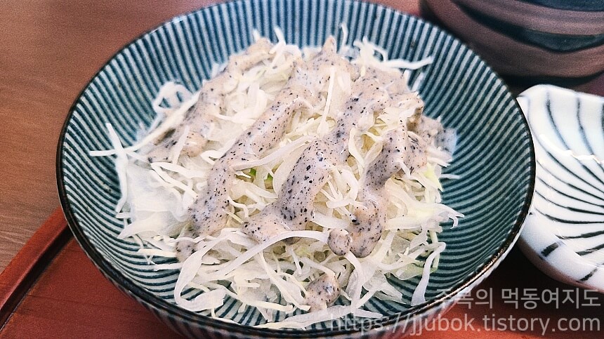 고쉐프의-신선한-초밥-밑반찬-샐러드