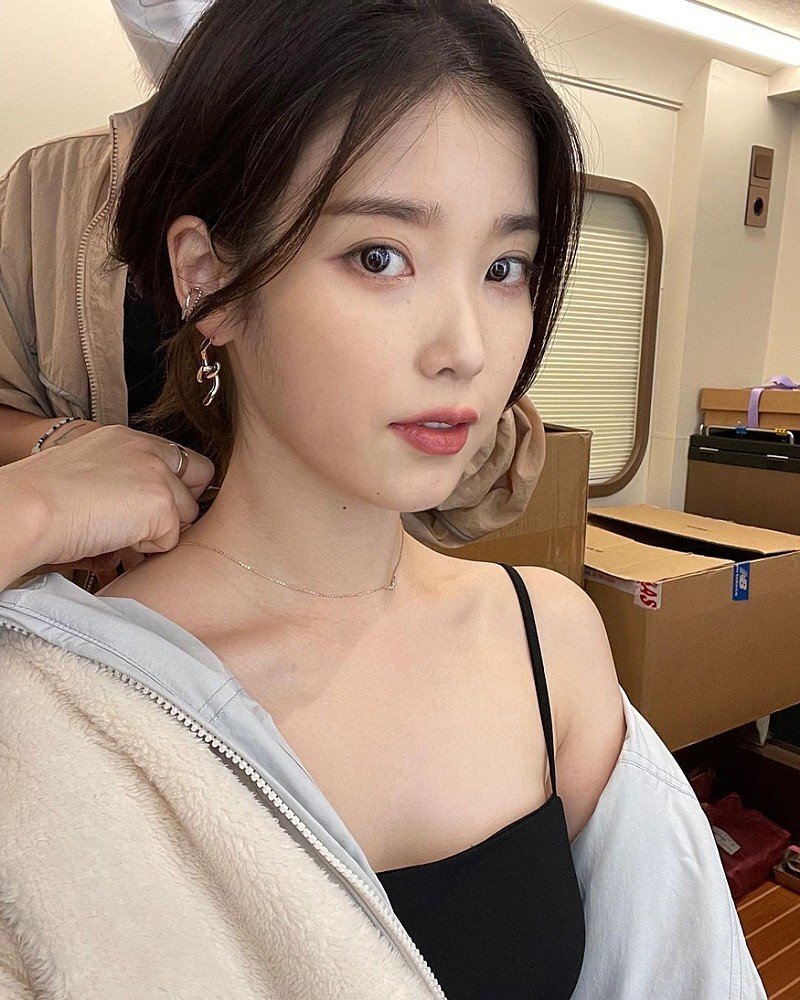  아이유가 데뷔 한 후 벌어진 일