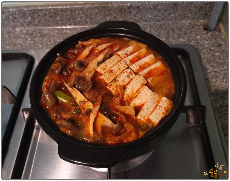 돼지고기버섯찌개 - 만드는법 8