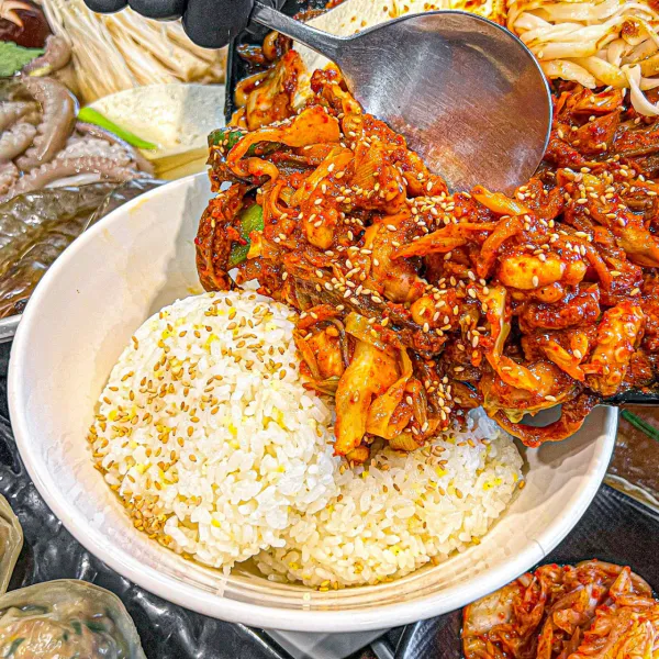생생정보 우와한 식당 도토리묵낙지볶음 음식점